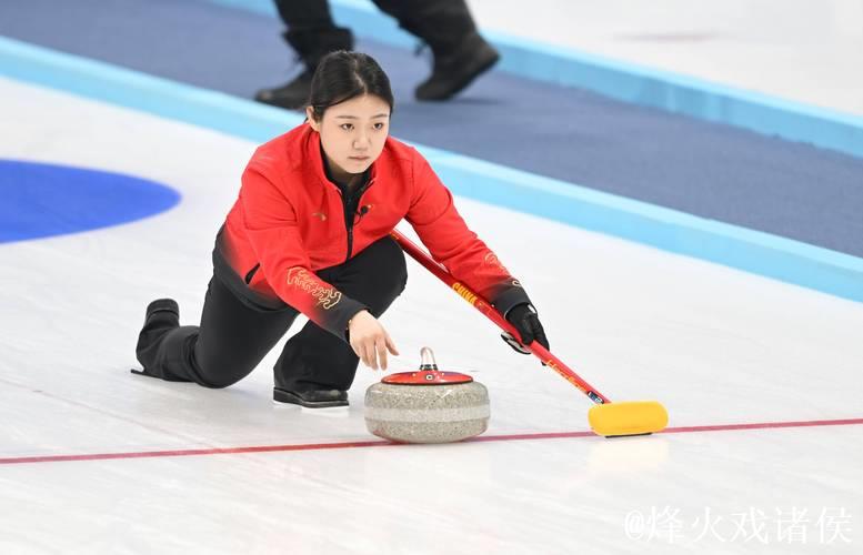 冬奥会冰壶落选赛：中国混双组合豪取六连胜